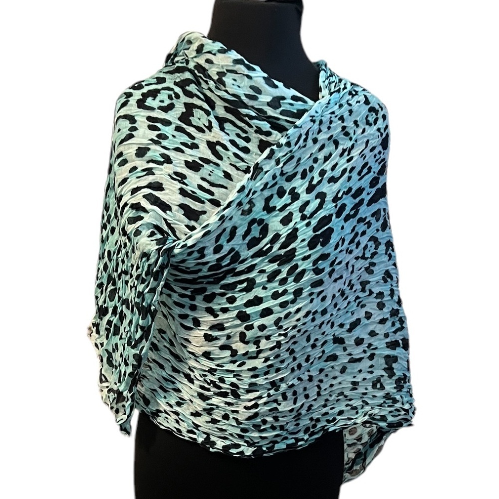 NWT DOLCE & GABBANA Green Leopard Print - Picture 1 of 8